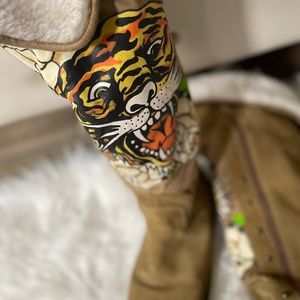 Ed Hardy boots light brown size 8